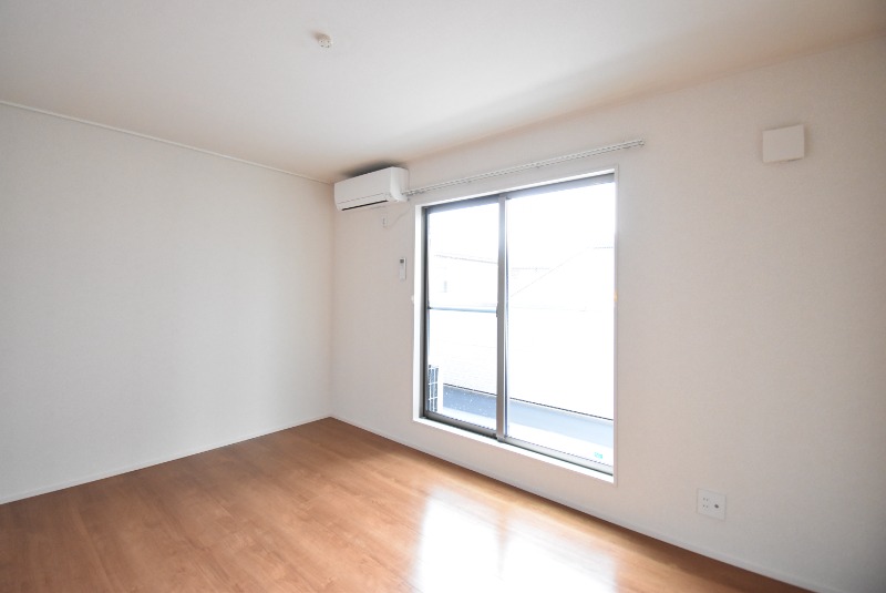 ��ʌ�����s�K���P���ڂ̃A�p�[�g�̋��ԁE���r���O