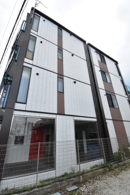 ��ʌ��������܎s������V�����S����14-15�̃}���V�����̌����O��