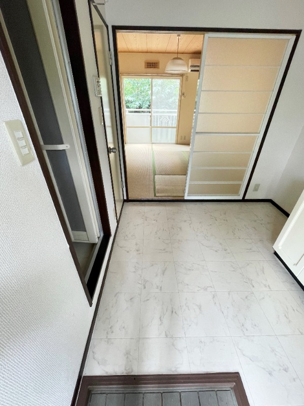 ��ʌ��������܎s�Y�a���؍�R���ڂ̃A�p�[�g�̌���