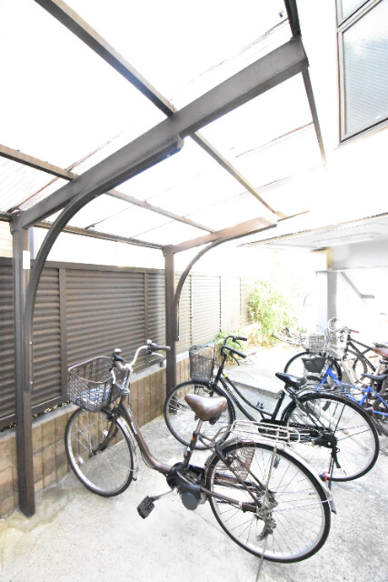 ��ʌ������s�J�˒����̃}���V�����̂��̑�