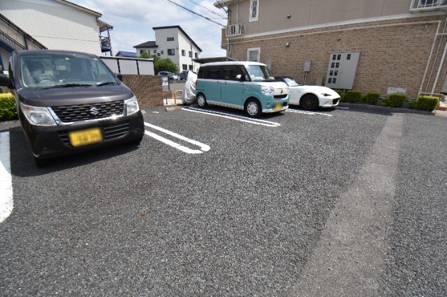 ��ʌ��������܎s��΋�㗢�P���ڂ̃A�p�[�g�̒��ԏ�