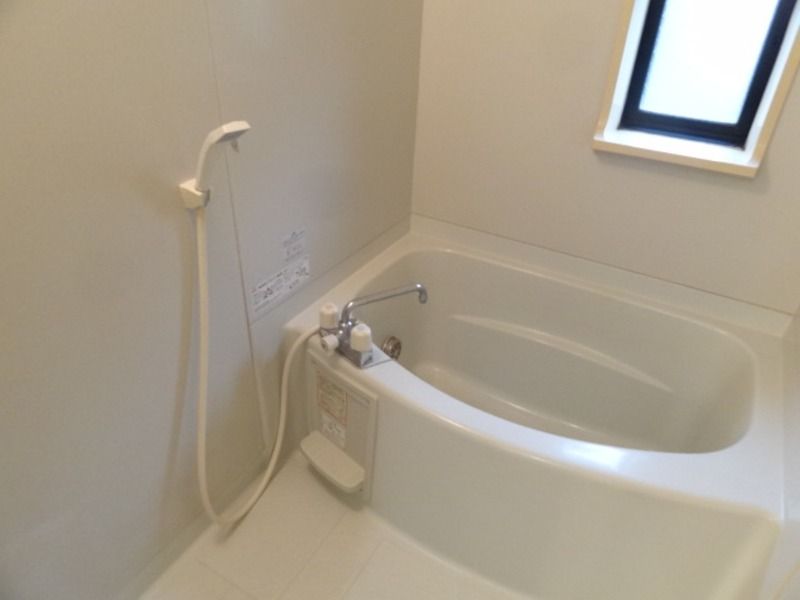 ��ʌ��������܎s����O���T���ڂ̃A�p�[�g�̃o�X