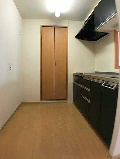 ��ʌ��������܎s�Y�a�擌�����̃}���V�����̃L�b�`��