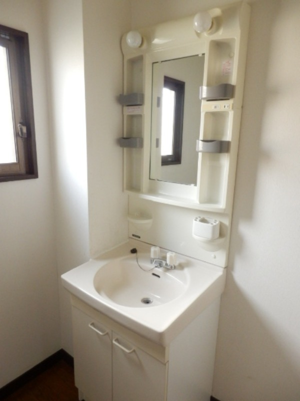 ��ʌ��������܎s��{��g�~���S���ڂ̃}���V�����̐��ʏ�