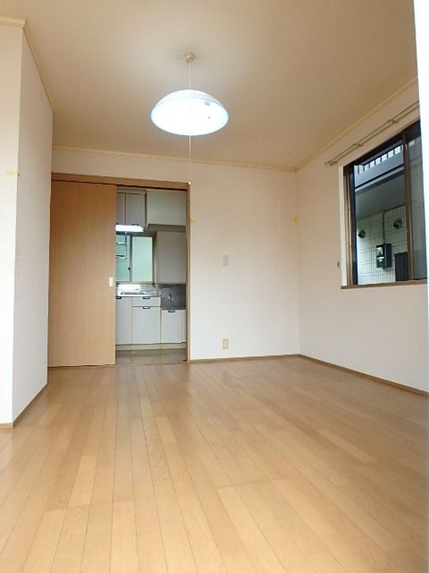 ��ʌ��������܎s��{��k�ܒ��Q���ڂ̃A�p�[�g�̂��̑�