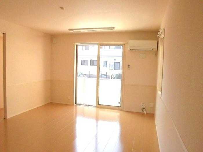 ��ʌ��������܎s����厚���L�̃A�p�[�g�̋��ԁE���r���O