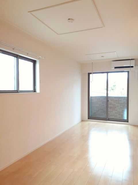 ��ʌ��������܎s��΋�������R���ڂ̃A�p�[�g�̋��ԁE���r���O