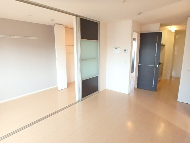 ��ʌ��������܎s�Y�a�挳���Q���ڂ̃A�p�[�g�̋��ԁE���r���O