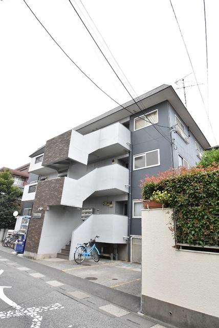 ��ʌ��������܎s��{��O���P����595�̃}���V�����̌����O��