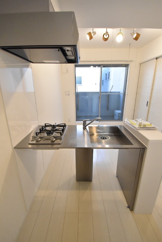 ��ʌ��������܎s��{�擌���P���ڂ̃A�p�[�g�̃L�b�`��