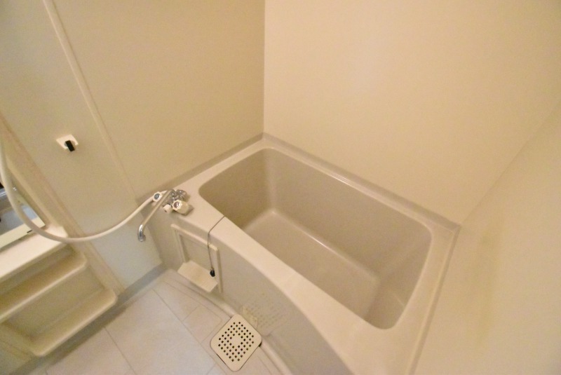 ��ʌ�����s�˒˓��P���ڂ̃}���V�����̃o�X