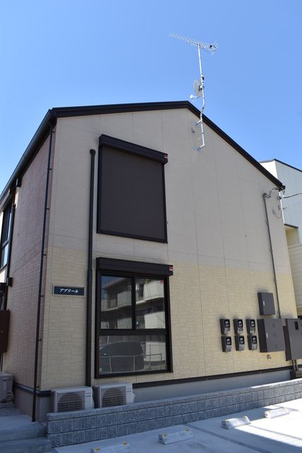 ��ʌ��������܎s��{��������P����25�̃A�p�[�g�̌����O��