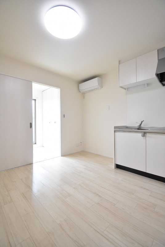 ��ʌ��������܎s������㗎���R���ڂ̃A�p�[�g�̋��ԁE���r���O