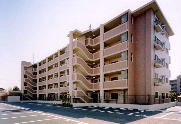 ��ʌ��������܎s����厚��v�ۗ̉�239-4�̃}���V�����̌����O��