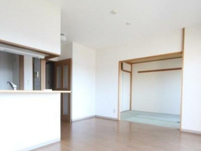 ��ʌ��������܎s����厚��v�ۗ̉Ƃ̃}���V�����̋��ԁE���r���O