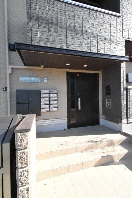 ��ʌ��������܎s�΋�����T���ڂ̃A�p�[�g�̃G���g�����X