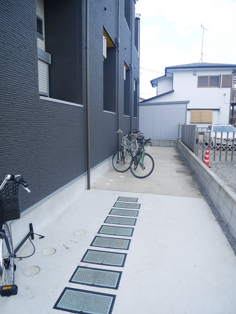 ��ʌ��������܎s�����擌��{�U���ڂ̃A�p�[�g�̂��̑�