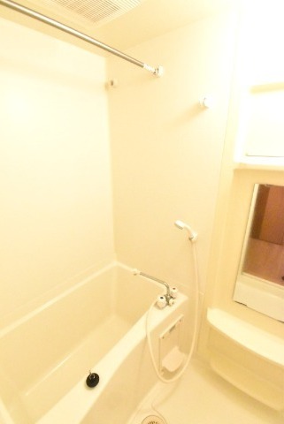 ��ʌ��z�J�s�������T���ڂ̃A�p�[�g�̃o�X