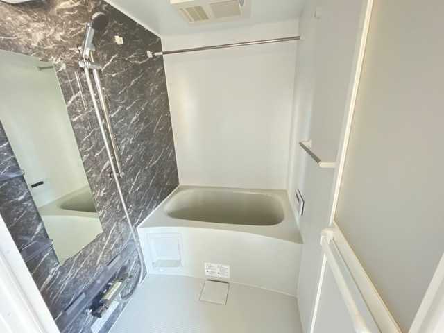 ��ʌ��t�����s���Ǔ��P���ڂ̃A�p�[�g�̃o�X