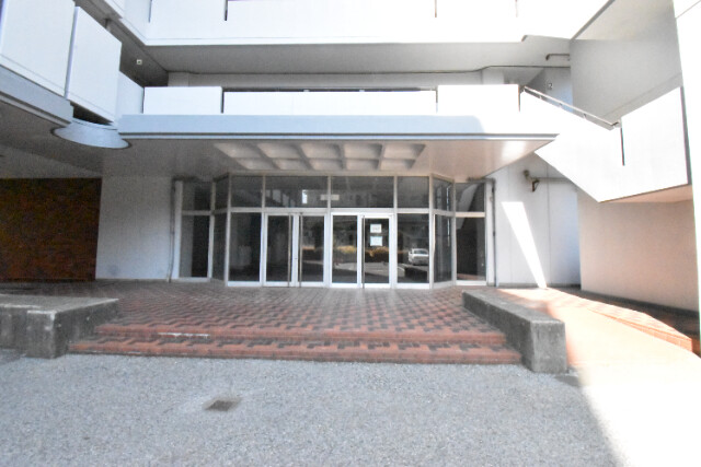 ��ʌ�����s����P���ڂ̃}���V�����̃G���g�����X