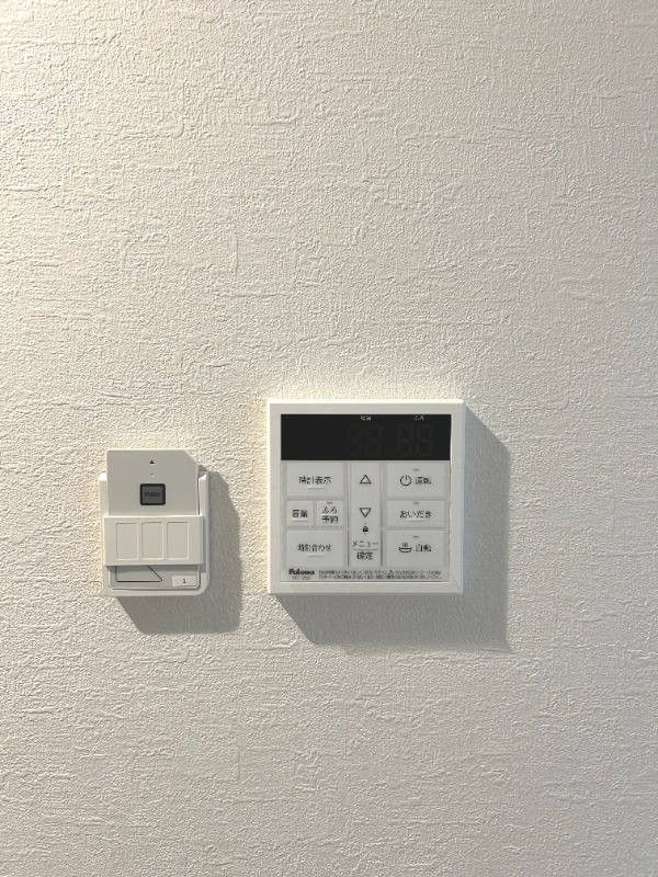 ��ʌ�����s�΋u�P���ڂ̃A�p�[�g�̂��̑��ݔ�