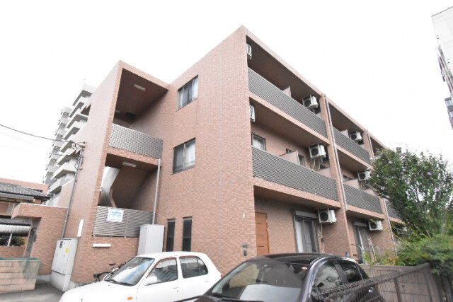 ��ʌ��������܎s�k��{�����R���ڂ̃}���V�����̌����O��