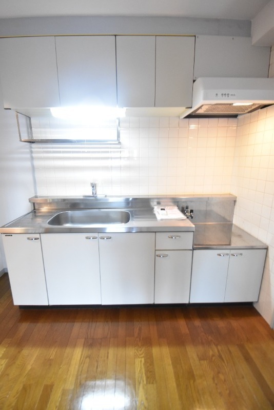 ��ʌ�����s������S���ڂ̃}���V�����̃L�b�`��