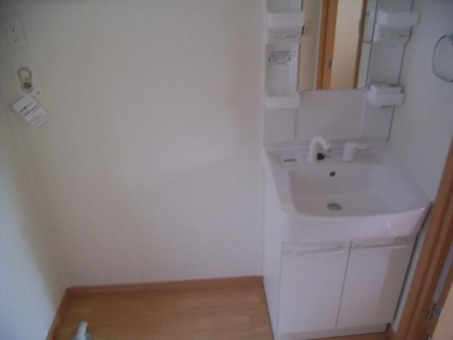 ��ʌ��������܎s��΋搼���T���ڂ̃A�p�[�g�̐��ʏ�