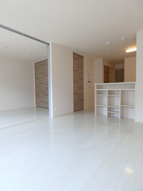 ��ʌ��������܎s�����擌��{�P���ڂ̃A�p�[�g�̋��ԁE���r���O