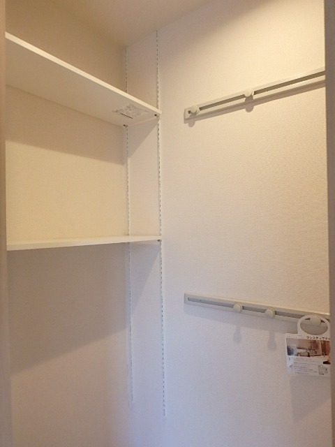 ��ʌ��������܎s��{����ؒ��Q���ڂ̃A�p�[�g�̎��[