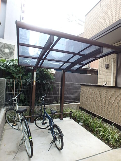 ��ʌ��������܎s��{����ؒ��Q���ڂ̃A�p�[�g�̂��̑�