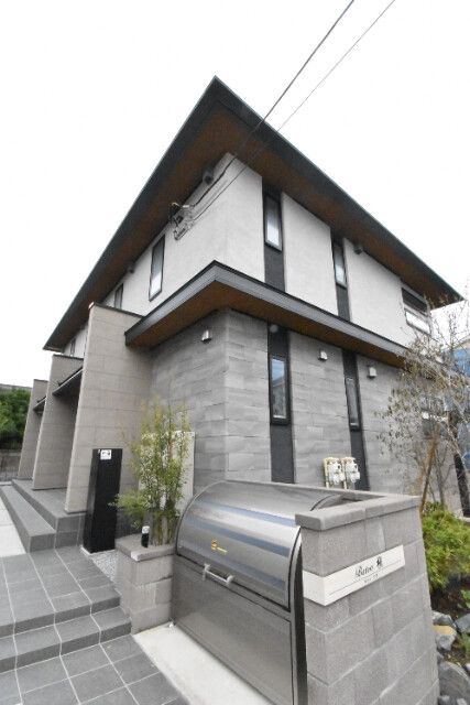 ��ʌ��������܎s��摾�c�E�Q����5-21�̃A�p�[�g�̌����O��