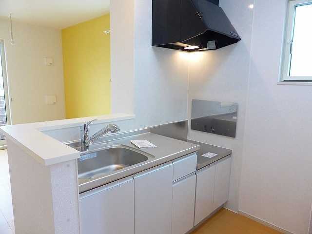 ��ʌ�����s�ђ��̃A�p�[�g�̃L�b�`��