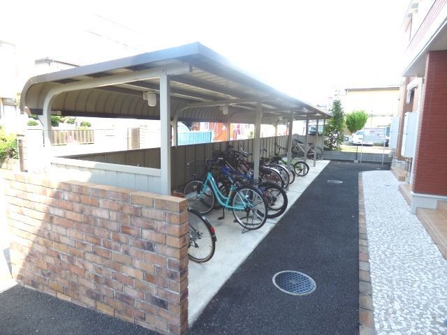 ��ʌ�����s�ђ��̃A�p�[�g�̂��̑�