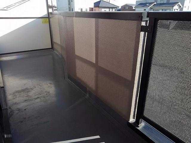 ��ʌ������s���h�P���ڂ̃}���V�����̃o���R�j�[