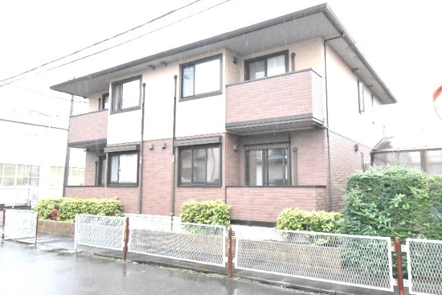 ��ʌ�����s�厚���s�k�J668-4�̃A�p�[�g�̌����O��