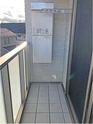 ��ʌ��������܎s�΋擌�Y�a�P���ڂ̃}���V�����̃o���R�j�[