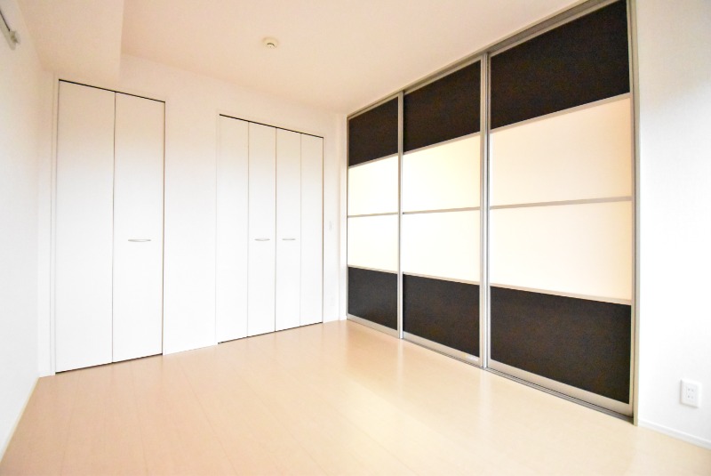 ��ʌ�����s�厚���s�k�J�̃A�p�[�g�̂��̑������E�X�y�[�X