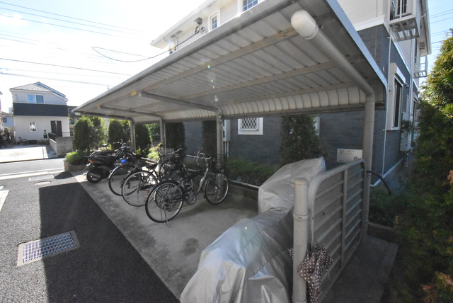 ��ʌ�����s���s�o�H�Q���ڂ̃A�p�[�g�̂��̑�