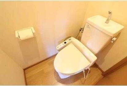 ��ʌ������s�������̃A�p�[�g�̃g�C��