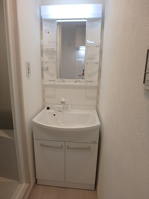 ��ʌ��������܎s����厚�w��̃A�p�[�g�̐��ʏ�