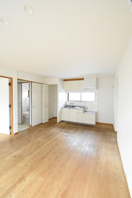 ��ʌ��������܎s����厚�w��̃A�p�[�g�̋��ԁE���r���O