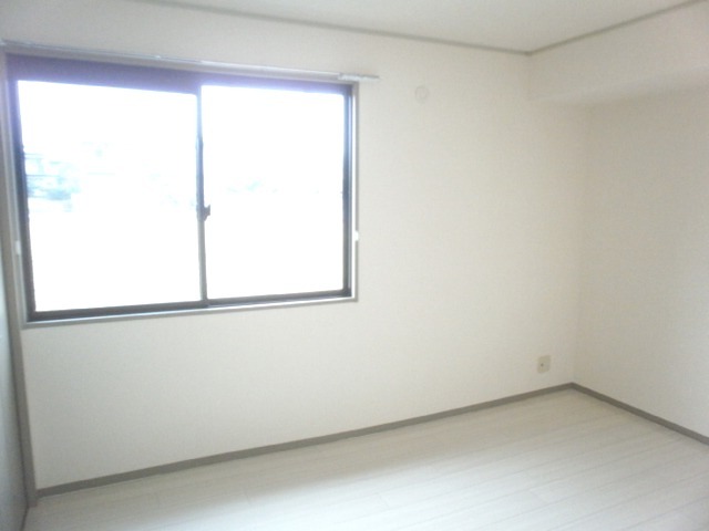 ��ʌ��k�����S�ɓޒ��h�T���ڂ̃A�p�[�g�̋��ԁE���r���O