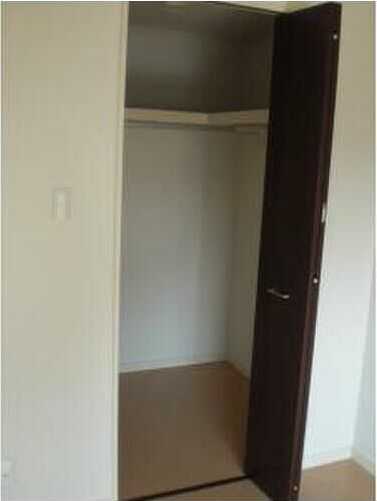 ��ʌ��������܎s�΋擌�Y�a�R���ڂ̃A�p�[�g�̎��[