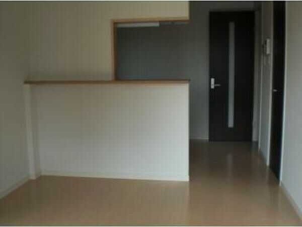 ��ʌ��������܎s�΋擌�Y�a�R���ڂ̃A�p�[�g�̂��̑��ݔ�