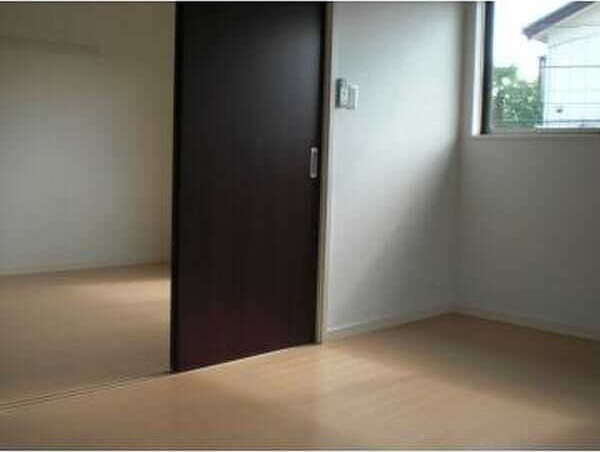 ��ʌ��������܎s�΋擌�Y�a�R���ڂ̃A�p�[�g�̂��̑�