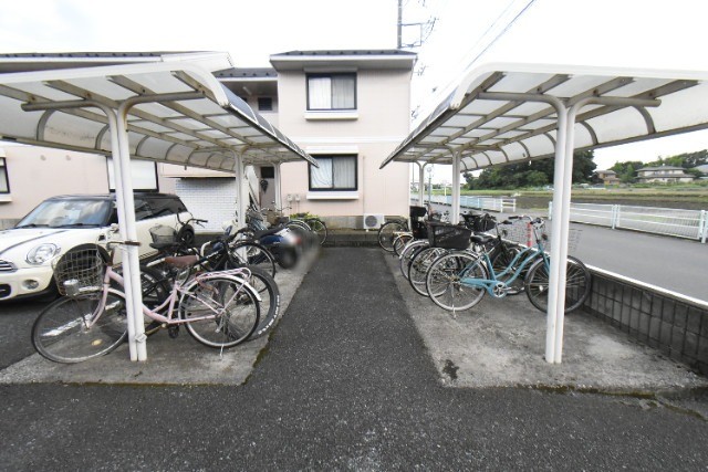 ��ʌ��k�����S�ɓޒ��h�T���ڂ̃A�p�[�g�̂��̑�