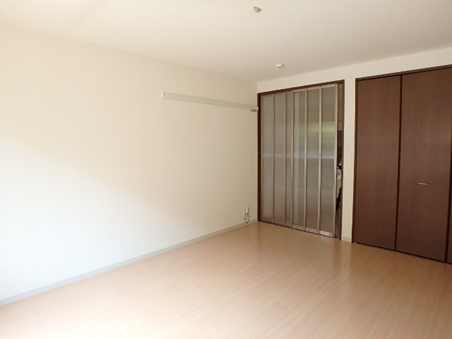 ��ʌ��������܎s�k��{�����S���ڂ̃A�p�[�g�̋��ԁE���r���O