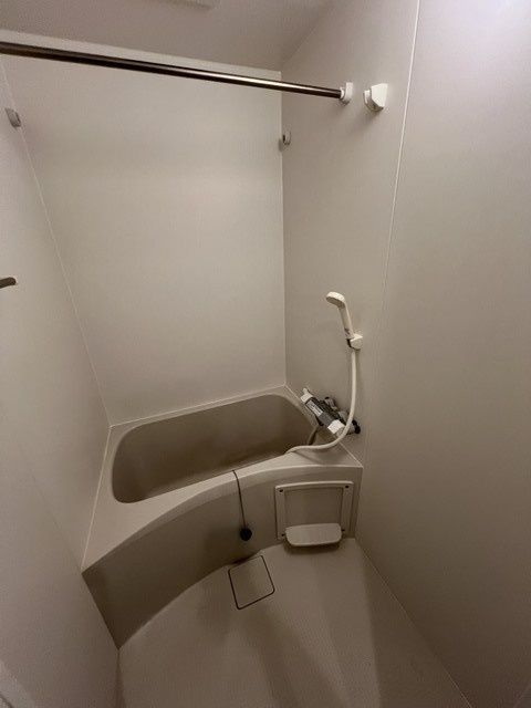 ��ʌ������s�����S���ڂ̃}���V�����̃o�X