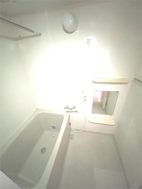 ��ʌ��������܎s��΋摾�c�Q���ڂ̃A�p�[�g�̃o�X